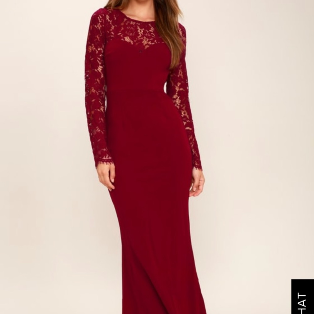 Sweetheart maroon gown